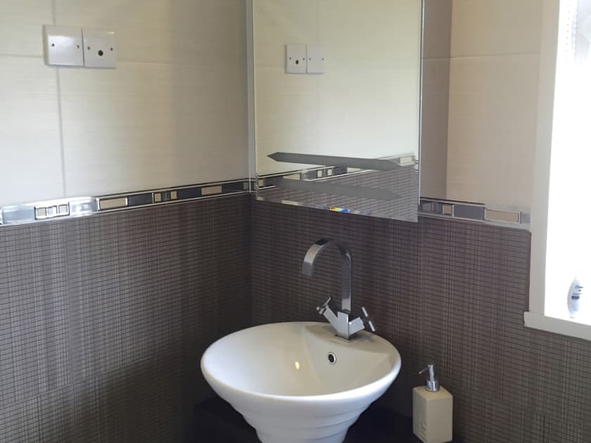 Bathroom | Cheviot Luxury Lodge - Felmoor Holiday Park, Felton