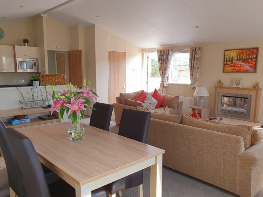 Dining Area | Serenity Lodge - Felmoor Holiday Park, Felton