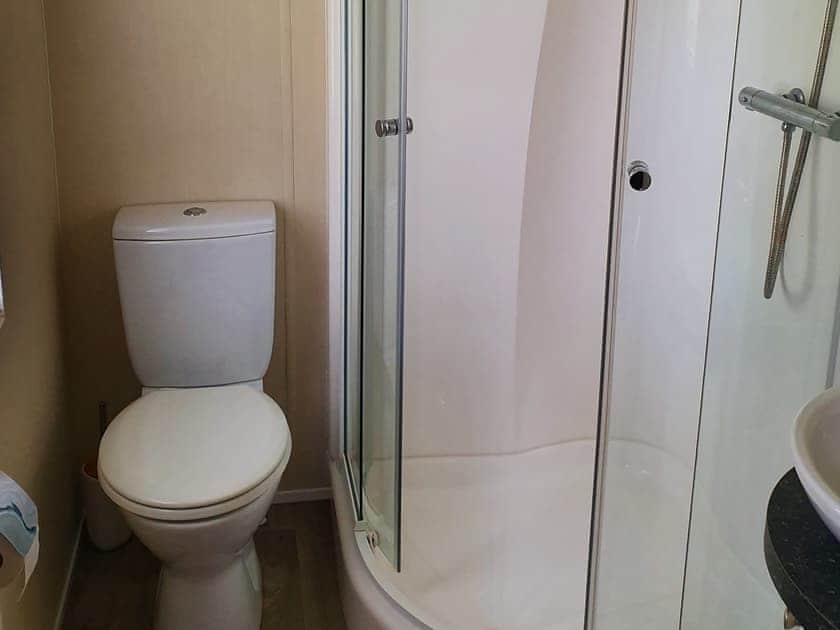 Shower room | Serenity Lodge - Felmoor Holiday Park, Felton
