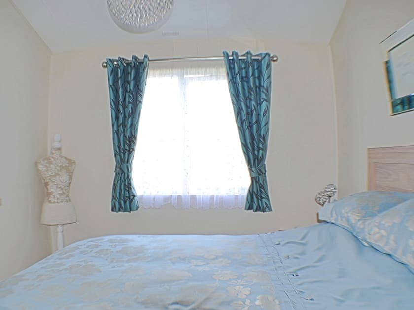 Double bedroom | Little Fawn - Felmoor Holiday Park, Felton
