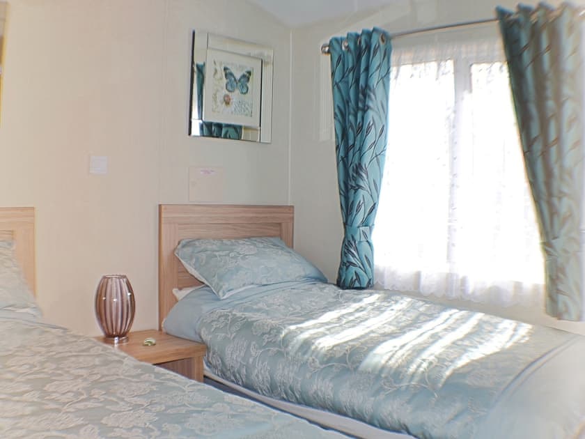 Twin bedroom | Little Fawn - Felmoor Holiday Park, Felton
