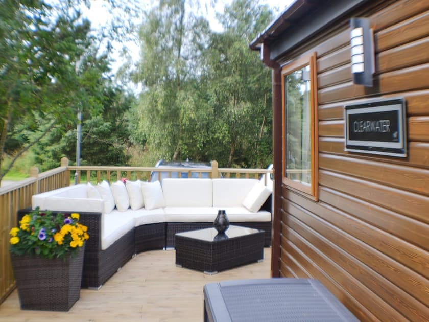 Sitting-out-area | Little Fawn - Felmoor Holiday Park, Felton