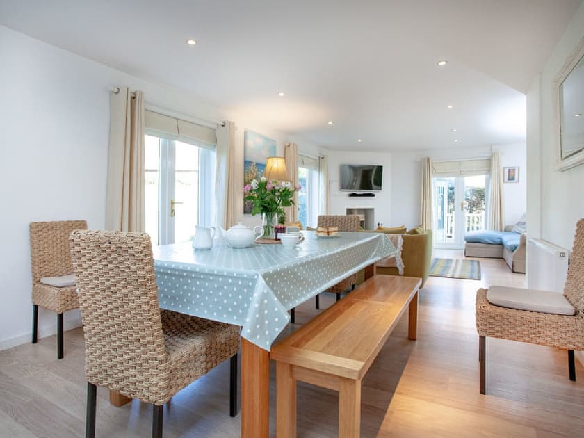 Open plan living space | Lark Rise, Northam, near Westward Ho!