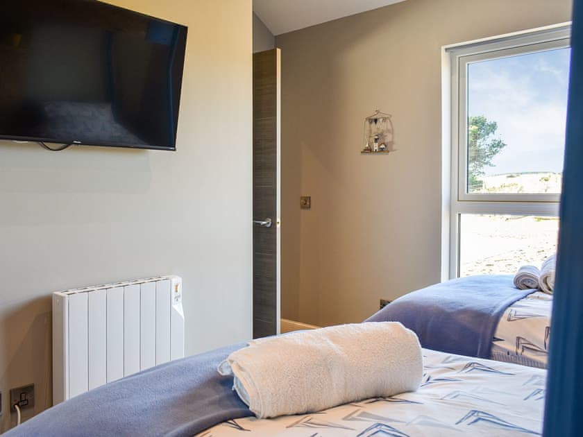 Twin bedroom | Drums Beach House, Foveran, near Ellon