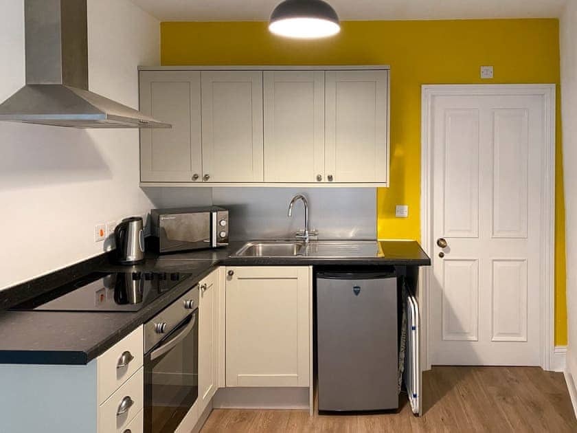 Kitchen | The Firemans House - Lowes Mill Cottages at Torr Vale Mill, New Mills