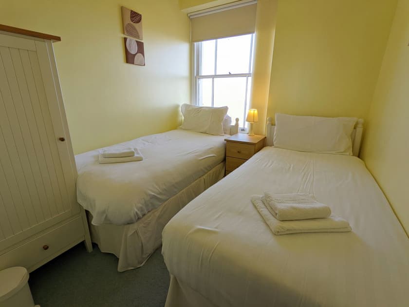 Twin bedroom | Sea View, Luccombe, near Shanklin
