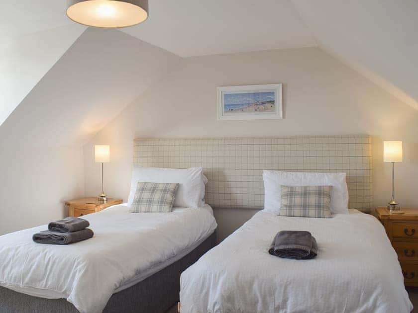 Twin bedroom | Harbourside Apartment, Anstruther