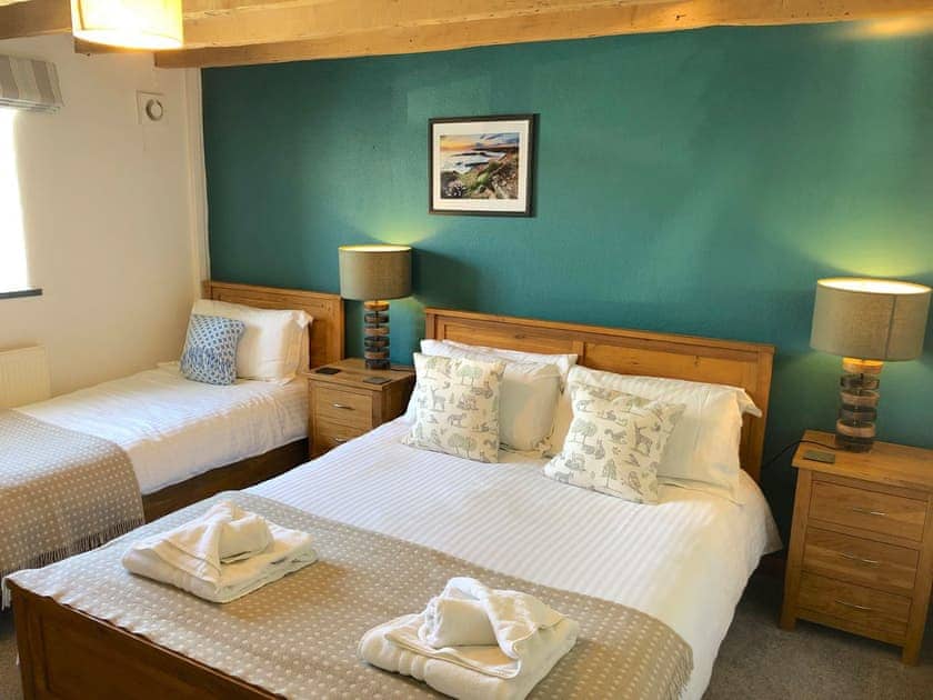 Bedroom | Granary - Court Farm Holidays, Marhamchurch, near Bude