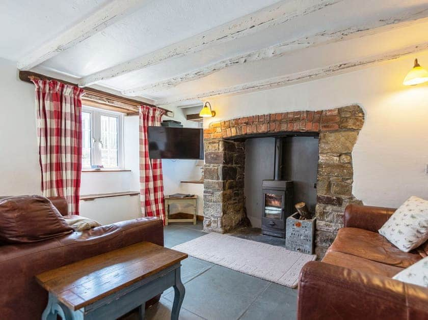 Living room | Fuchsia - Court Farm Holidays, Marhamchurch, near Bude