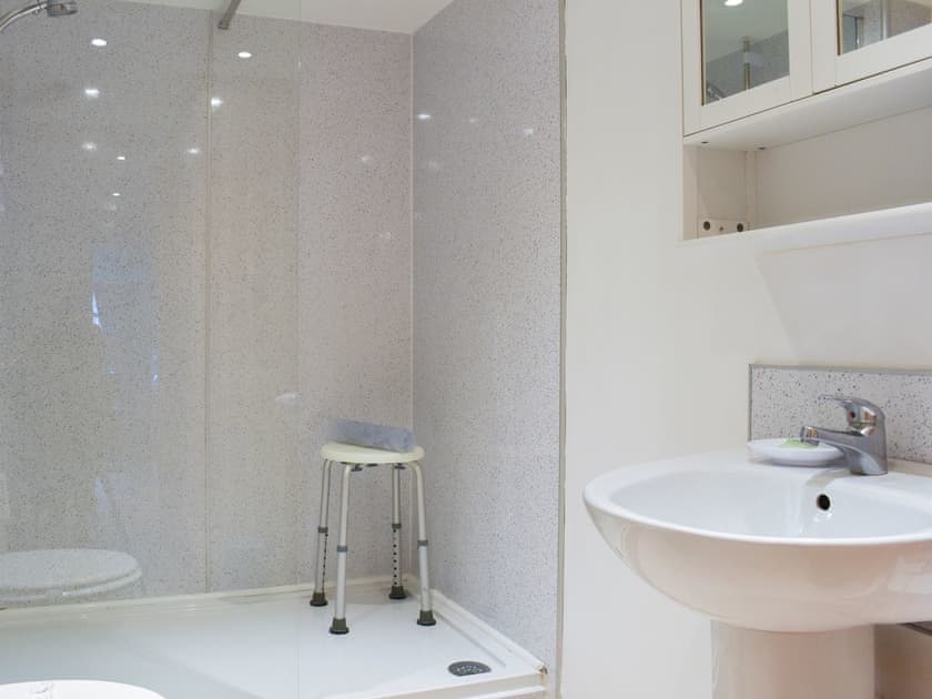 Shower room | Moby Dick Cottage, Whitby