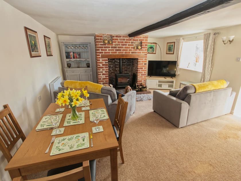 Living room/dining room | The Roost, Northrepps