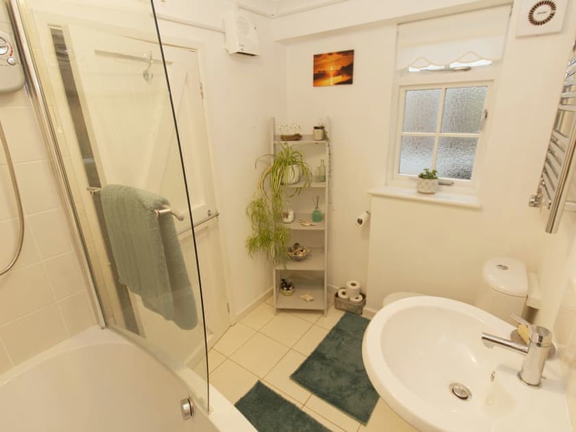 Shower room | The Roost, Northrepps