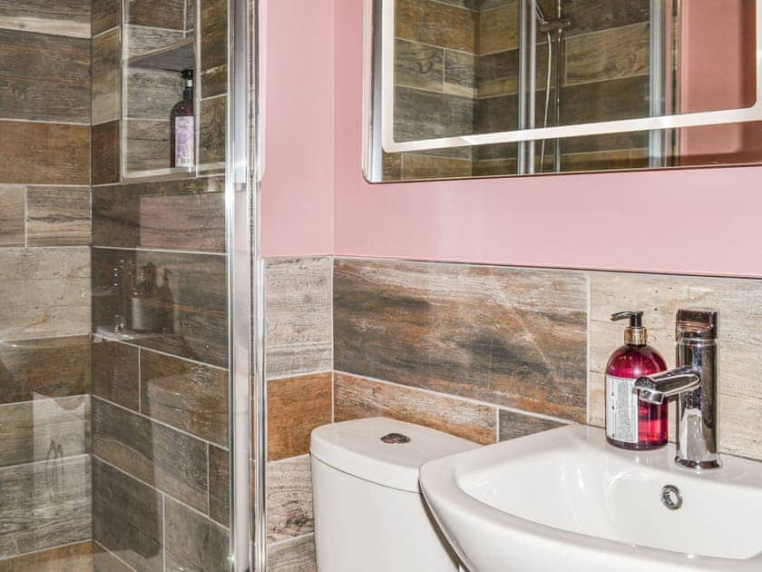 Shower room | Spyte Cottage, Swansea