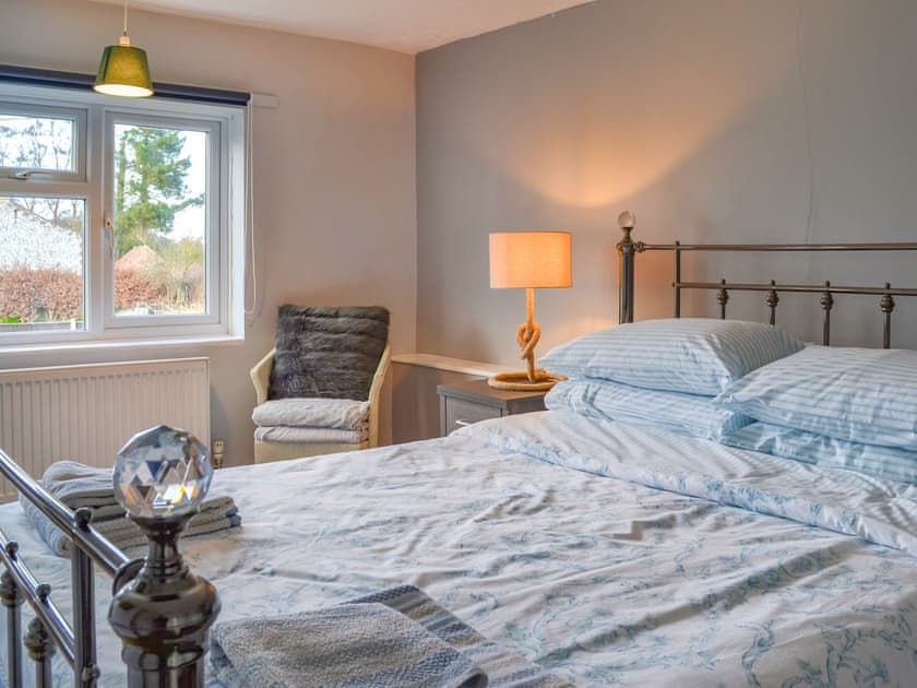 Double bedroom | Betty’s Cottage, North Walsham