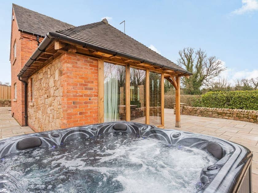 Hot tub | The Continent, Ticknall, near Derby