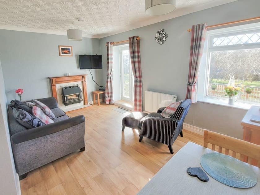 Living area | Coed y Glyn Bach, Y Groeslon, near Caernarfon