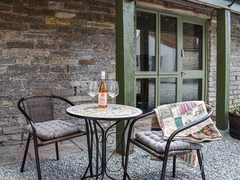Sitting-out-area | Katy, Lower Godney