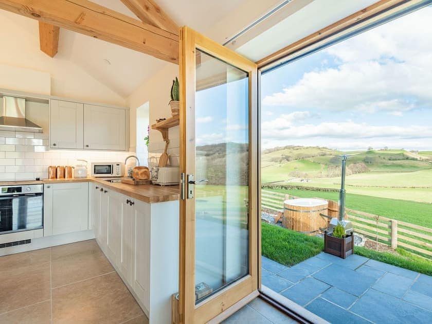 Open plan living space | Meg’s Rest, Bettws Cedewen