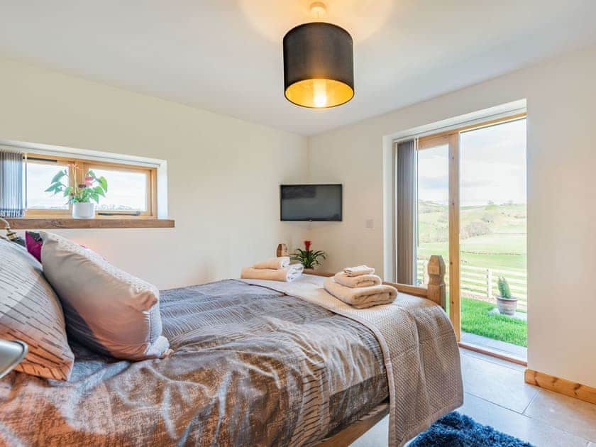 Double bedroom | Meg’s Rest, Bettws Cedewen