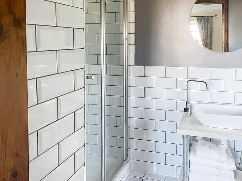 Shower room | Eastfield Cottage, Leven, near Beverley