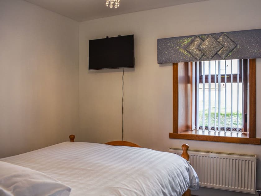 Double bedroom | Belger Cottage, Cairnbulg, near Fraserburgh