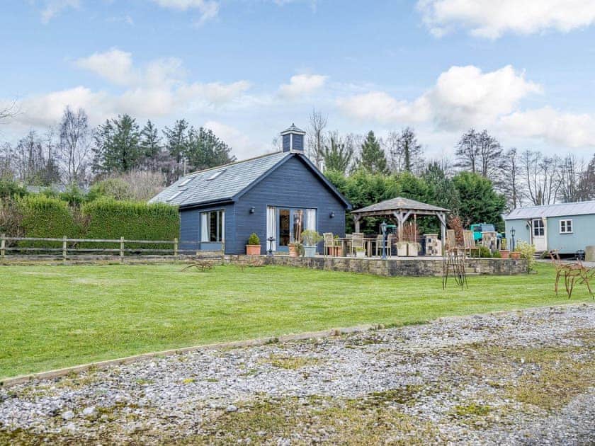 Exterior | Woodpecker Cottage, Whitechapel, near Preston