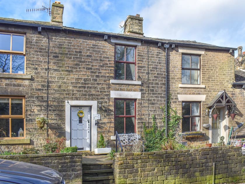 Swallow Cottage in Little Hayfield, High Peak Book Online Hoseasons