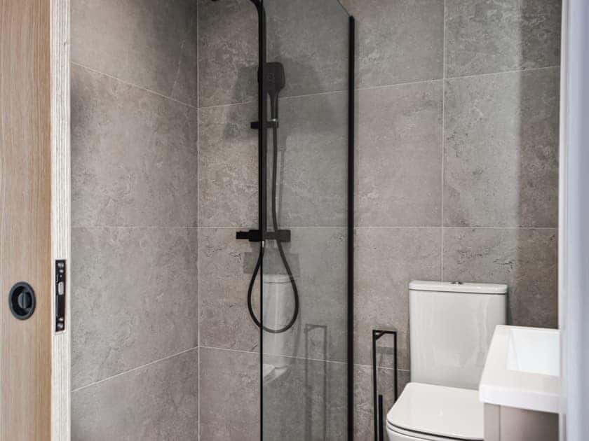 Bathroom | Hafan Gwyn - Cardigan Bay Cottages, Felinwynt, near Cardigan