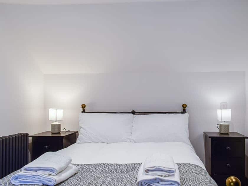 Double bedroom | Middle Hanter - Acre Luxury Lodges, Stanner, near Kington