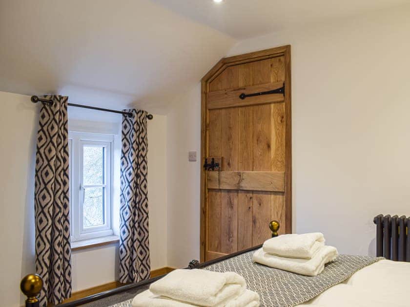 Double bedroom | Middle Hanter - Acre Luxury Lodges, Stanner, near Kington