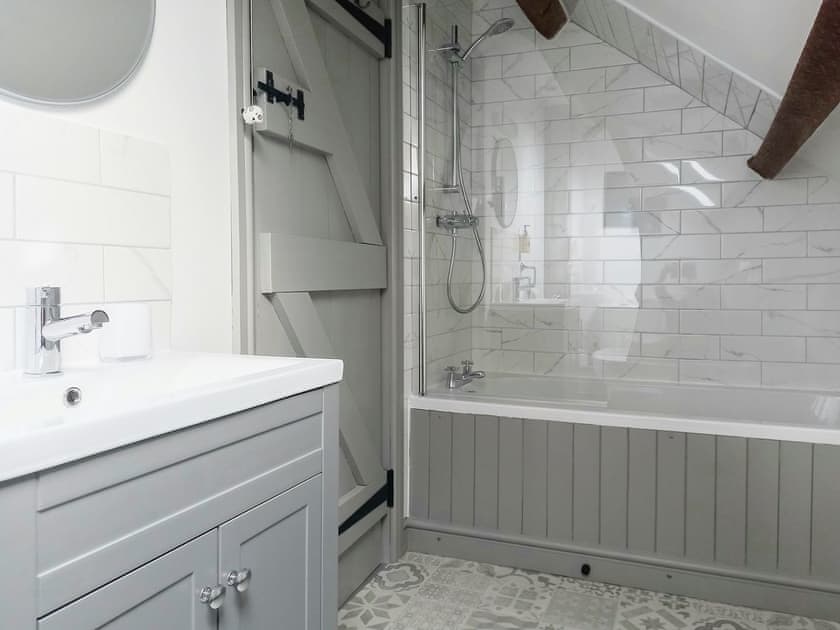 Bathroom | The Barn, Gwyddelwern near Corwen