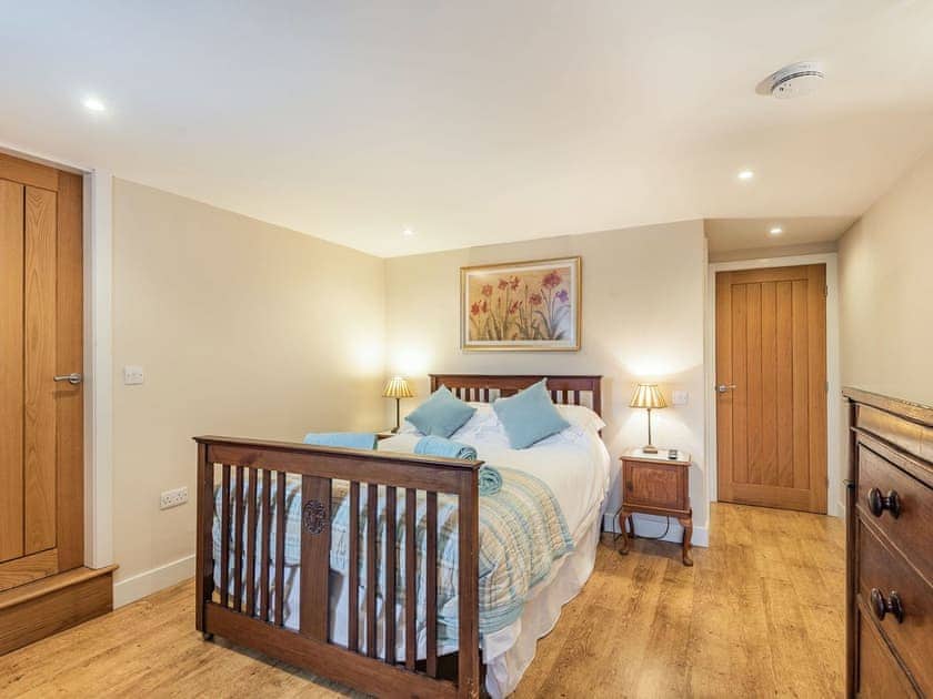Double bedroom | Y Beudy - Penrhyn Farm Cottages, Llanfwrog, near Holyhead