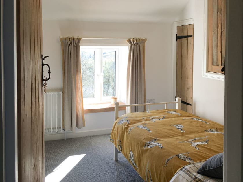 Bedroom | Tan y Llidiart, Bwlch y Ddar, near Llanfyllin