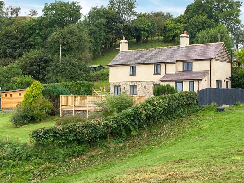 Setting | Tan y Llidiart, Bwlch y Ddar, near Llanfyllin