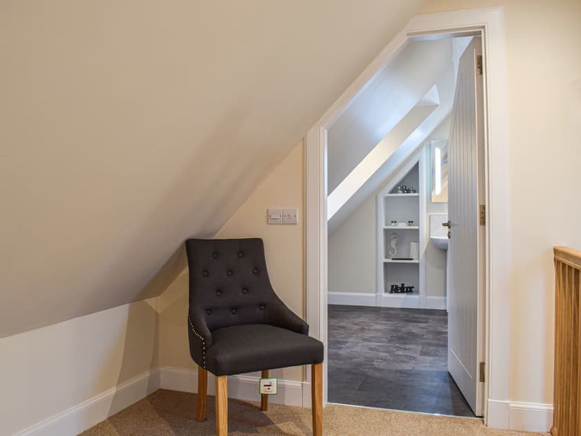 Bathroom | Kingfisher Cottage - Kinnaird Estate Cottages, By Dunkeld, Pitlochry