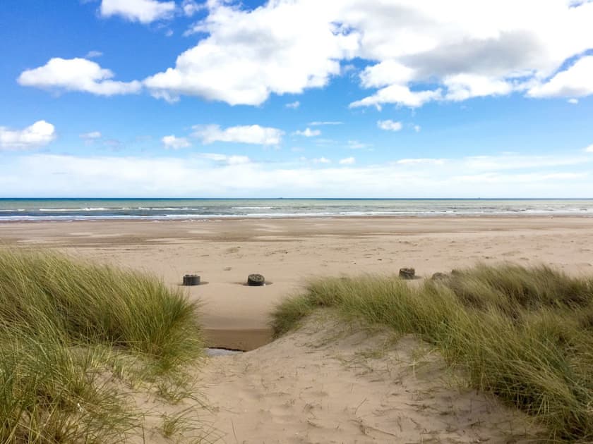 Walking onto Drums Beach | Drums Beach House, Foveran, near Ellon