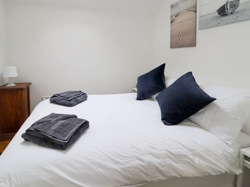 Double bedroom | Marsh Road, Gurnard, near Cowes