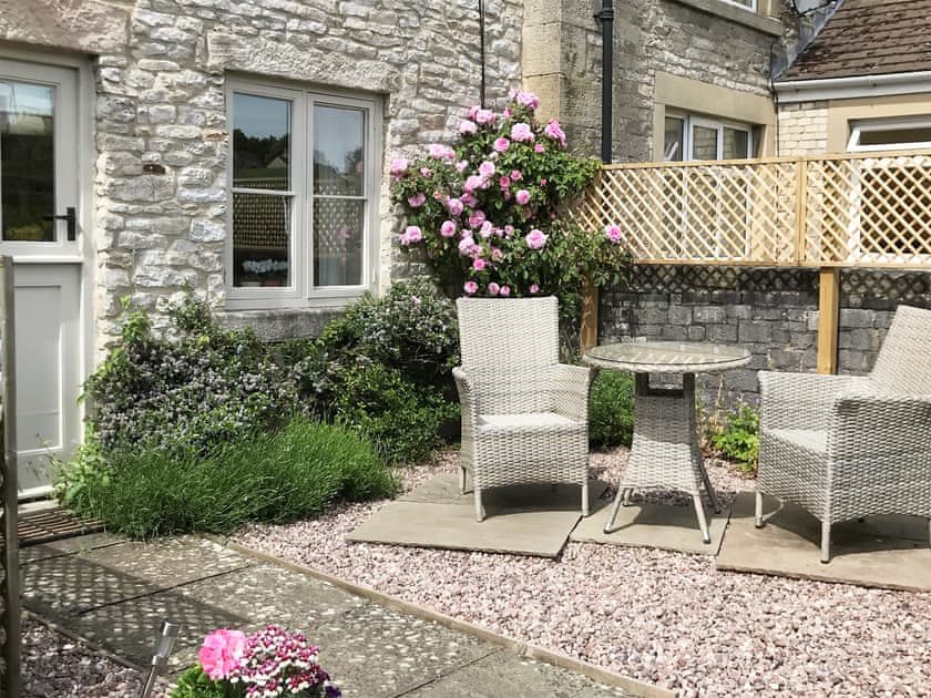 Garden | Perriwinkle Cottage, Great Longstone, near Bakewell