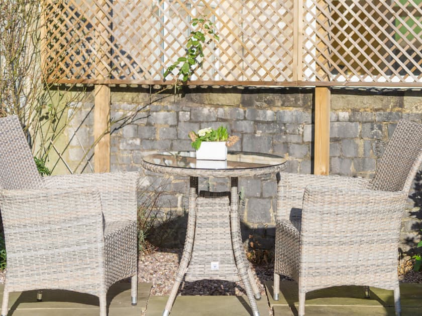 Sitting-out-area | Perriwinkle Cottage, Great Longstone, near Bakewell