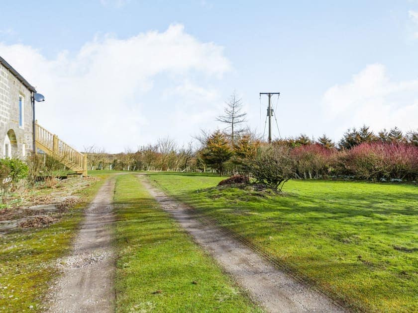 Garden | Eva Rose - Lily Green Retreats, Greenhow Hill