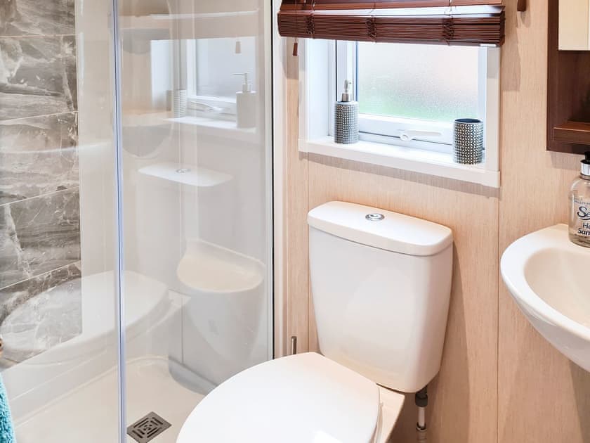 Shower room | Glen Clova, Forfar