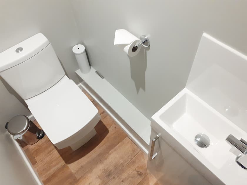 Upstairs 2nd toilet and sink | Beach Cottage, Benllech