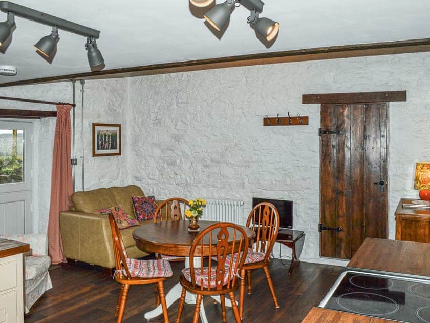 Open plan living space | Spyte Cottage, Swansea