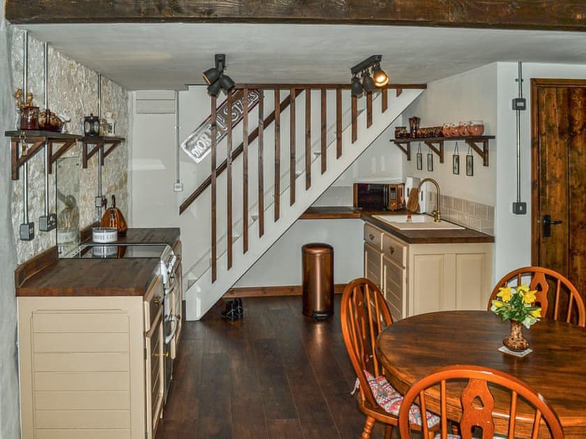 Open plan living space | Spyte Cottage, Swansea