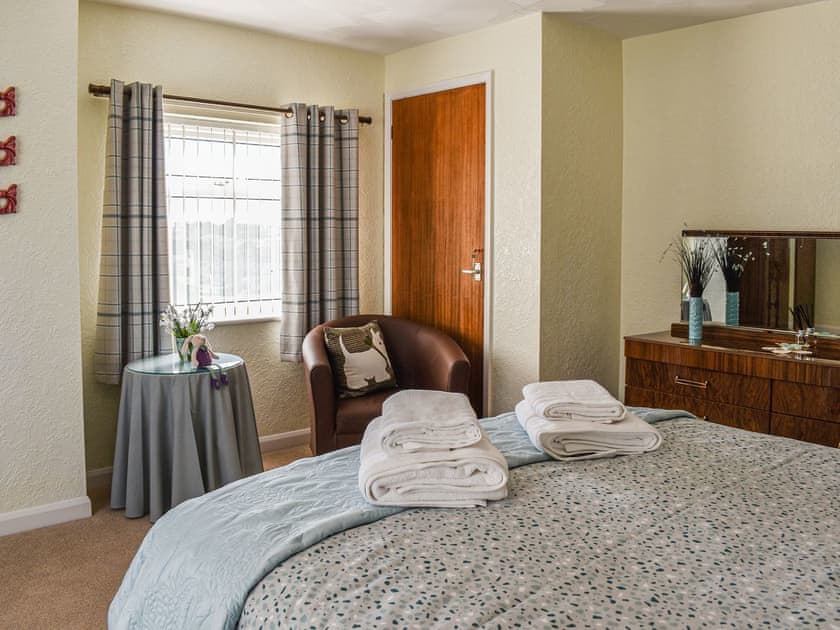 Bedroom | Trem Y Werydd, Amlwch