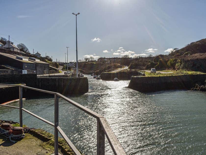 Surrounding area | Trem Y Werydd, Amlwch