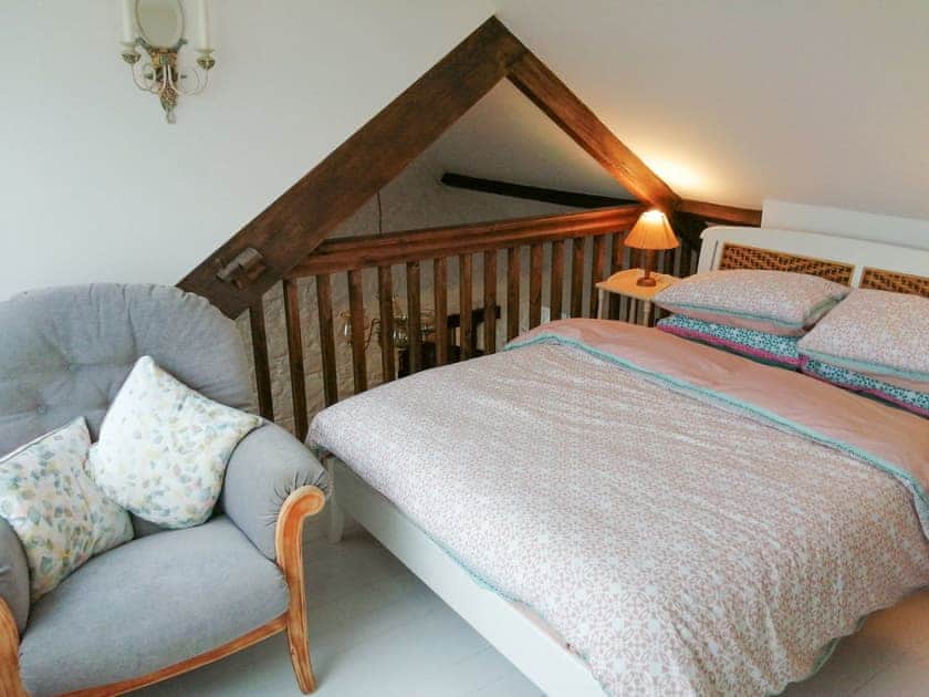 Double bedroom | Spyte Cottage, Swansea
