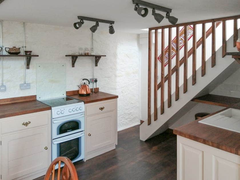 Kitchen area | Spyte Cottage, Swansea