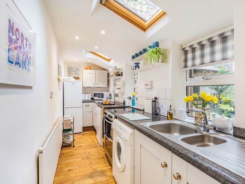 Kitchen | Juliet Cottage - Alnwick Cottages, Alnwick