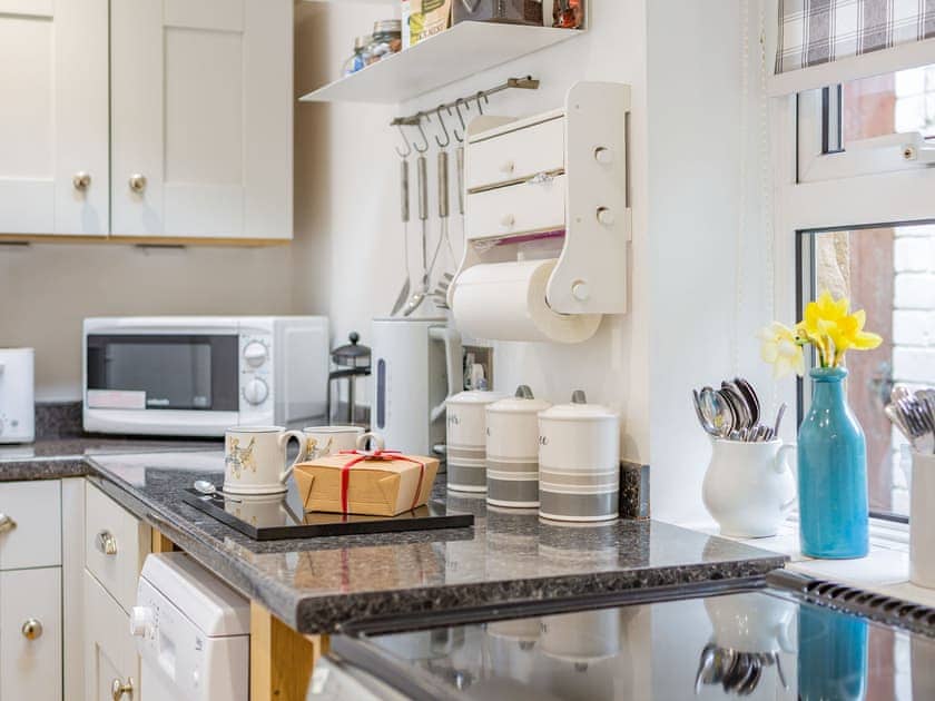Kitchen | Juliet Cottage - Alnwick Cottages, Alnwick